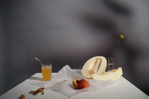Table Still Life 4K Wallpaper · food · 3840×2560