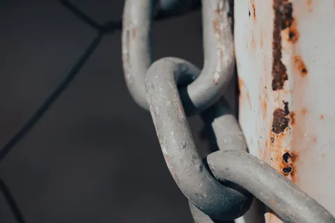 Rusty Metal 4K Wallpaper · textures · 3840×2561