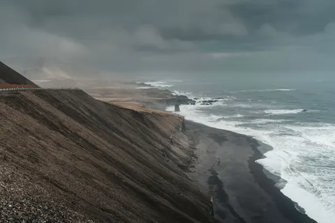 Black Sand Beach 4K Wallpaper · travel · 3840×2560