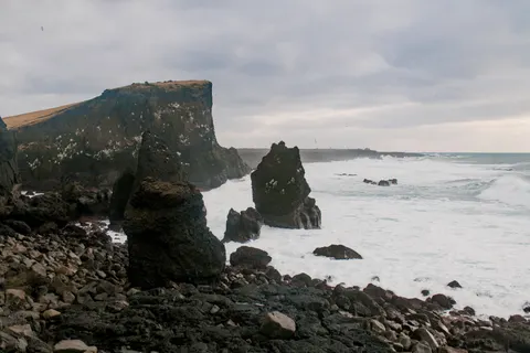黒砂海岸 4K壁紙 · travel · 3840×2560