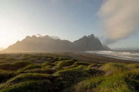 Black Sand Beach 4K Wallpaper · travel · 3840×2560