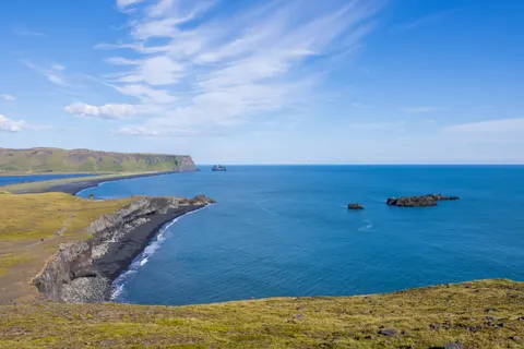 Black Sand Beach 4K Wallpaper · travel · 3840×2560
