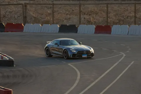 والپیپر خودرو اسپرت با کیفیت 4K · cars · 3840×2560