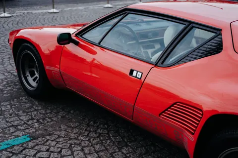 والپیپر خودرو اسپرت با کیفیت 4K · cars · 3840×2560