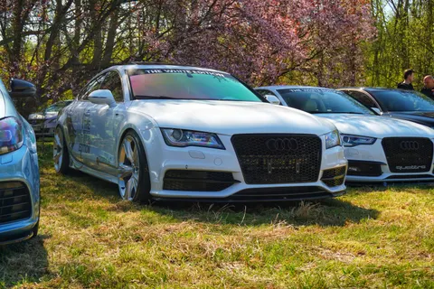 والپیپر خودرو اسپرت با کیفیت 4K · cars · 3840×2560