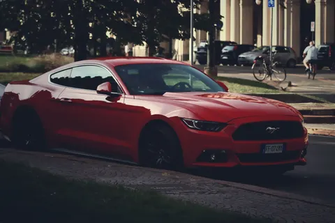 Sportwagen 4K-achtergrond · cars · 3840×2560