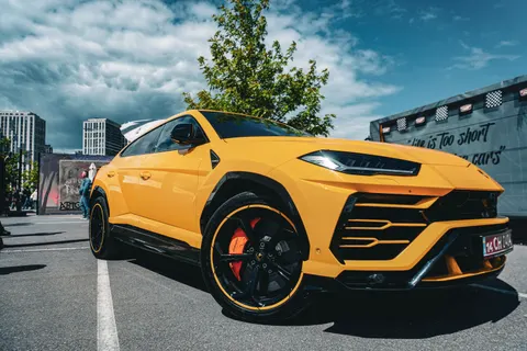 Sports Car 4K Wallpaper · cars · 3840×2560