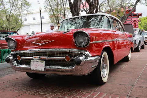 Classic Car 4K Wallpaper · cars · 3840×2561