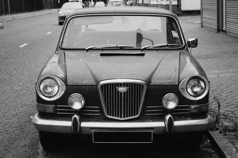 Classic Car 4K Wallpaper · cars · 3840×2560