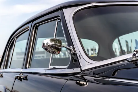 क्लासिक कार 4K वॉलपेपर · cars · 3840×2560