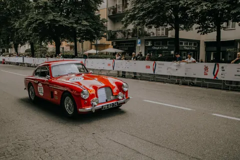 Classic Car 4K Wallpaper · cars · 3840×2560