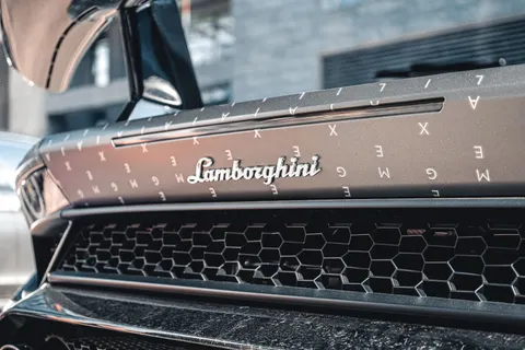 والپیپر ابرخودرو با کیفیت 4K · cars · 3840×2560