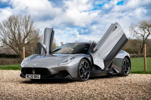 सुपरकार 4K वॉलपेपर · cars · 3840×2560