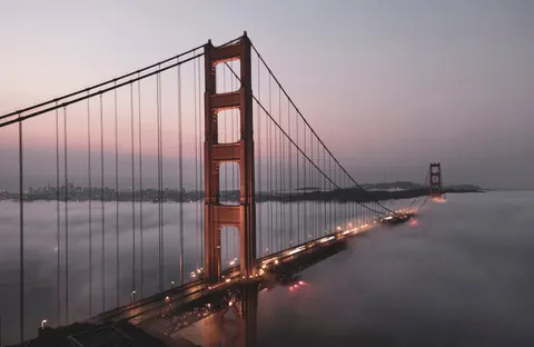 خلفية المدينة بدقة 4K · city · 3840×2495