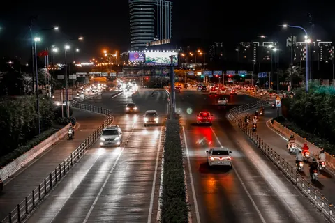 Car at Night 4K Wallpaper · cars · 3840×2560