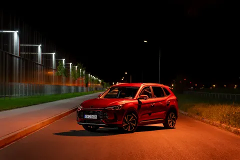 Sfondo Auto di notte 4K · cars · 3840×2560