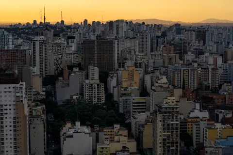 Rooftop View 4K Wallpaper · city · 3840×2560