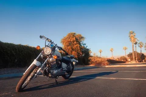 Motorfiets 4K-achtergrond · cars · 3840×2560