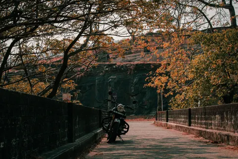 والپیپر موتورسیکلت با کیفیت 4K · cars · 3840×2560