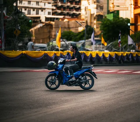 Motorcycle 4K Wallpaper · cars · 3840×3359