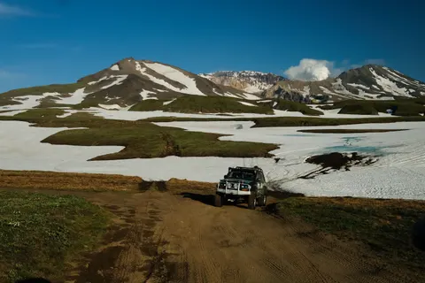 Off-Road 4K Wallpaper · cars · 3840×2560
