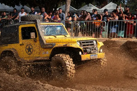 Off-Road 4K Wallpaper · cars · 3840×2560
