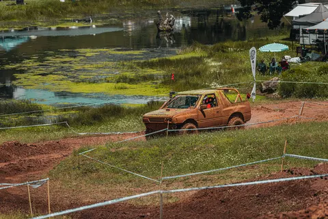Off-Road 4K Wallpaper · cars · 3840×2561