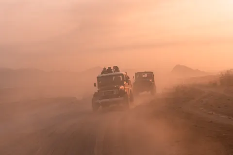 Fond d'écran Tout-terrain 4K · cars · 3840×2560