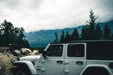 Off-Road 4K Wallpaper · cars · 3840×2561