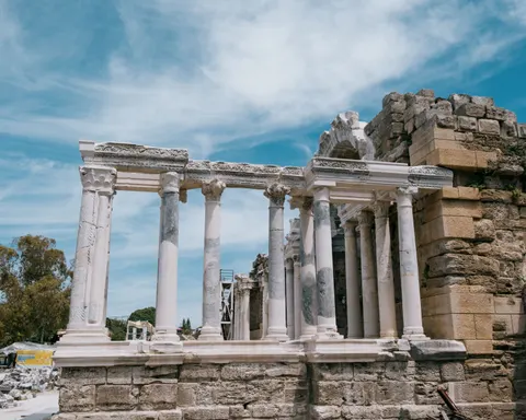 Roman Ruins 4K Wallpaper · architecture · 3840×3072