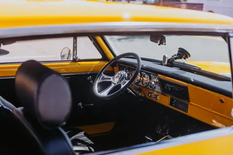 Обои Салон автомобиля 4K · cars · 3840×2560