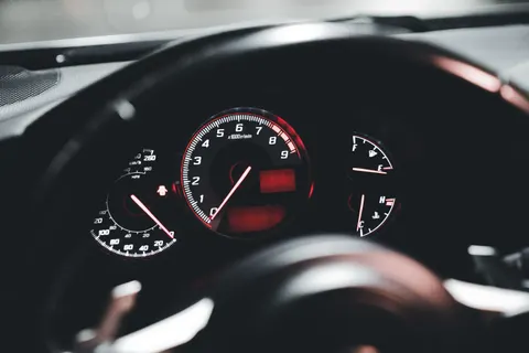 कार का इंटीरियर 4K वॉलपेपर · cars · 3840×2560