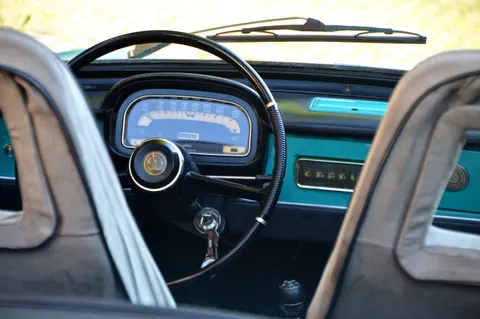 Wallpaper Interior Mobil 4K · cars · 3840×2553