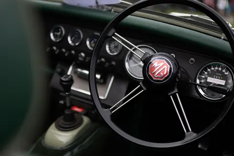 कार का इंटीरियर 4K वॉलपेपर · cars · 3840×2560