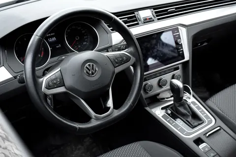 Car Interior 4K Wallpaper · cars · 3840×2560