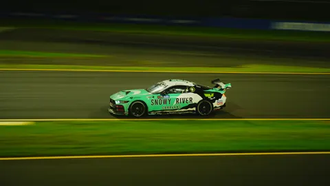 रेस कार 4K वॉलपेपर · cars · 3840×2161