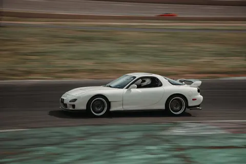 Wallpaper Mobil Balap 4K · cars · 3840×2560