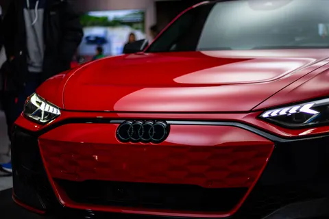 Electric Car 4K Wallpaper · cars · 3840×2560