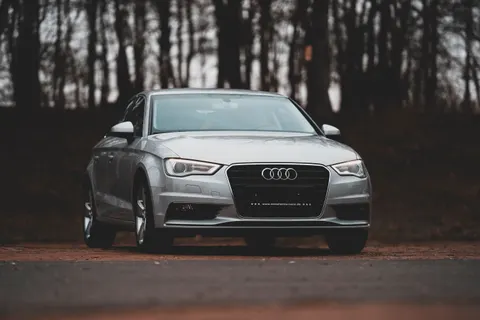 Sfondo Auto elettrica 4K · cars · 3840×2560