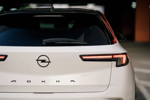 Electric Car 4K Wallpaper · cars · 3840×2560