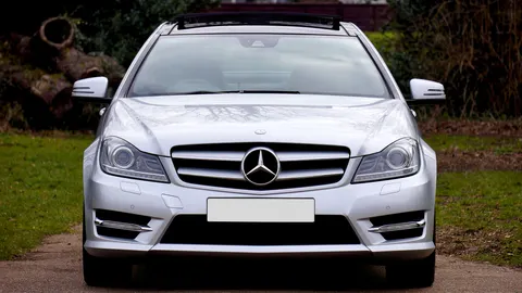Fond d'écran Voiture électrique 4K · cars · 3840×2158