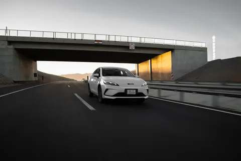 इलेक्ट्रिक कार 4K वॉलपेपर · cars · 3840×2560