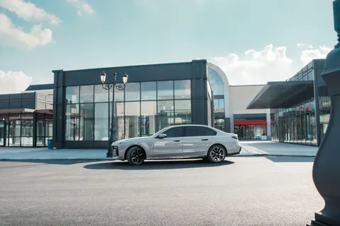 电动汽车 4K壁纸 · cars · 3840×2560