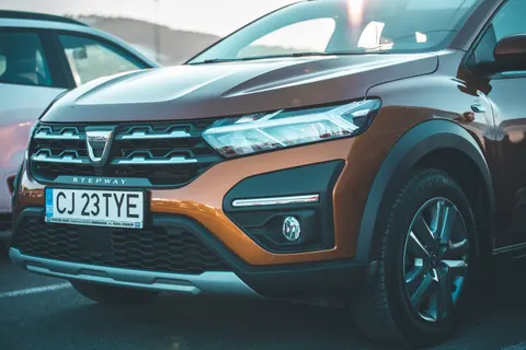 Elektroauto 4K Hintergrundbild · cars · 3840×2563