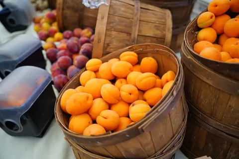Fresh Fruit 4K Wallpaper · food · 3840×2560