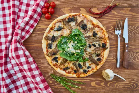 Pizza 4K Wallpaper · food · 3840×2561