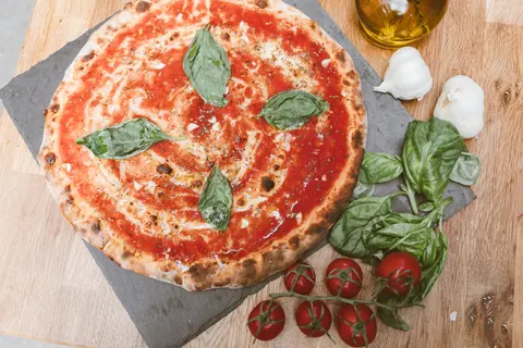 Pizza 4K Hintergrundbild · food · 3840×2560