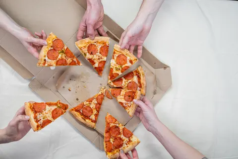 Pizza 4K Wallpaper · food · 3840×2560