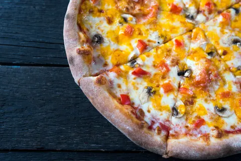 Pizza 4K Wallpaper · food · 3840×2562
