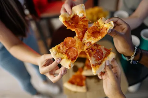 पिज़्ज़ा 4K वॉलपेपर · food · 3840×2560